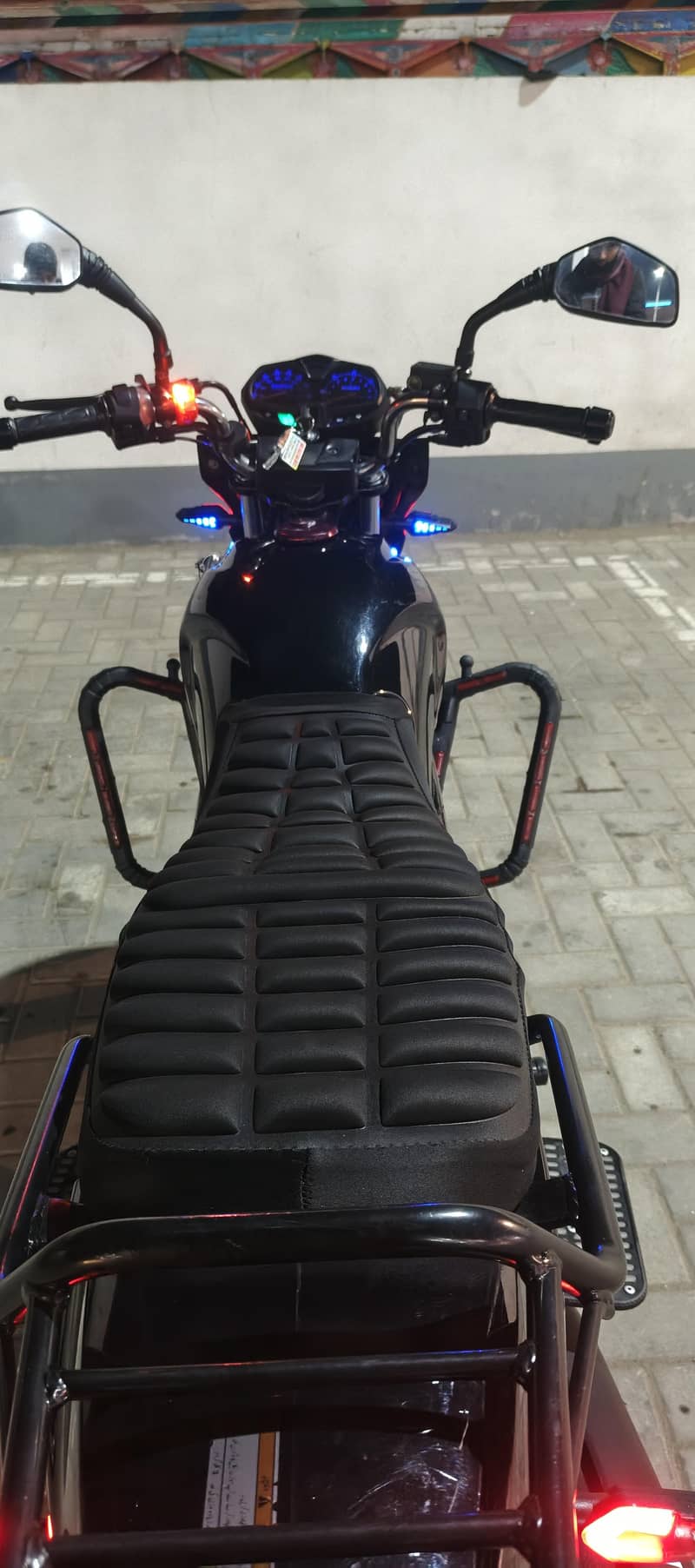 Gr 150 suzuki model 2019 Condition 9/10 Gujranwala

                                                            alt=