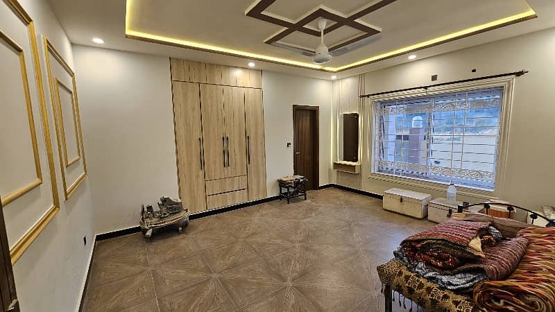 House For Sale Situated In G-15

                                                            alt=