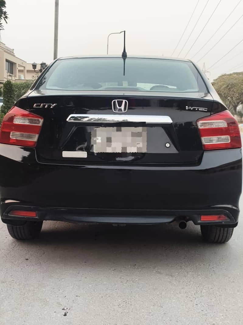 Honda City 1.3 IVTEC Manual 2016 Model

                                                            alt=