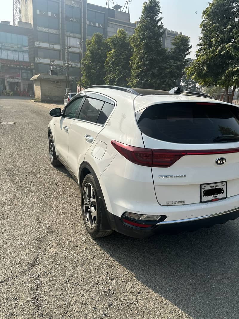 KIA Sportage AWD 2021  Model

                                                            alt=
