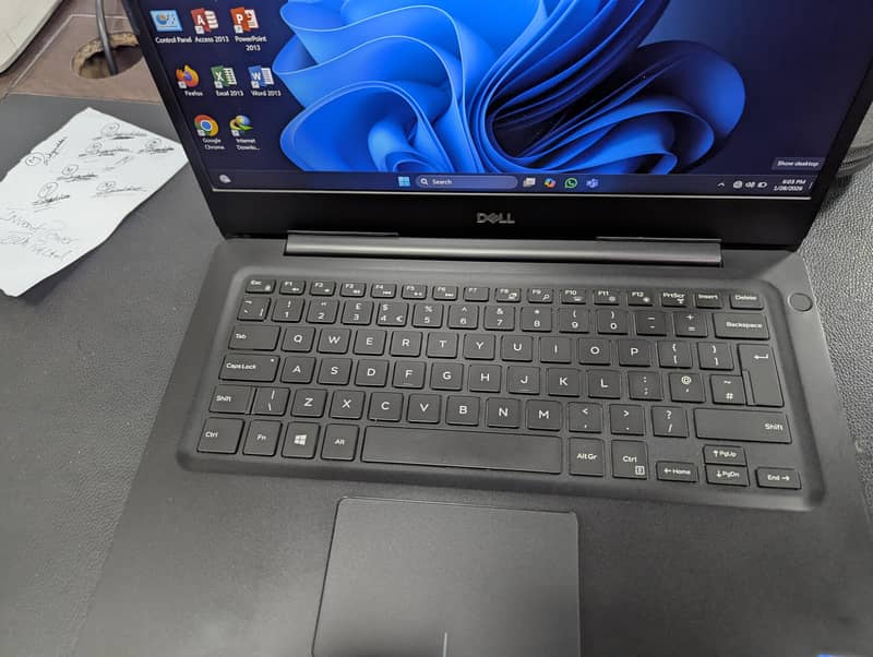 Dell Vostro 5481 Laptop | 8GB RAM | 256GB SSD | 14″ Display

                                                            alt=