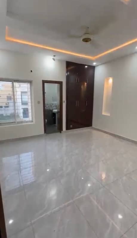 5 Marla Brand New House For Rent In F-Block. Hot Location

                                                            alt=