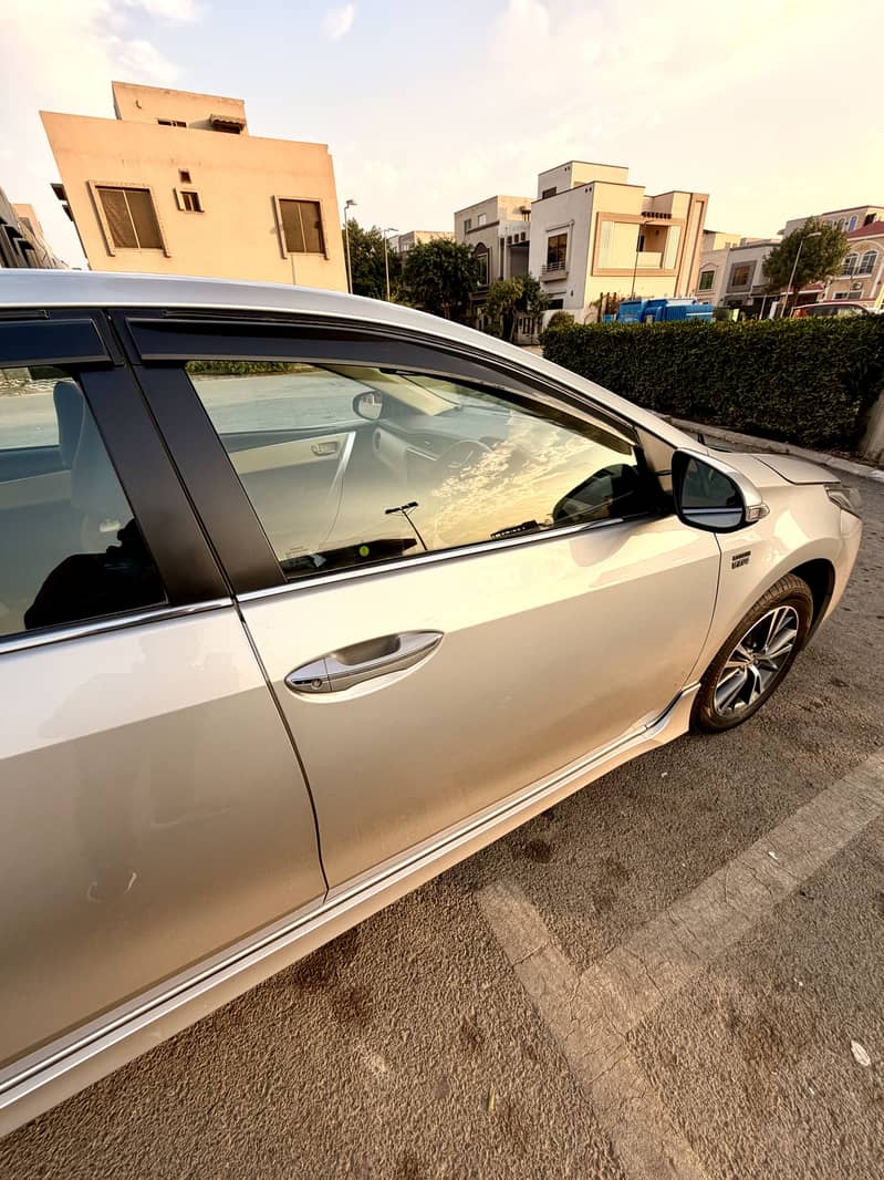 Toyota Corolla Altis 1.8 CVT-i Cruisetronic