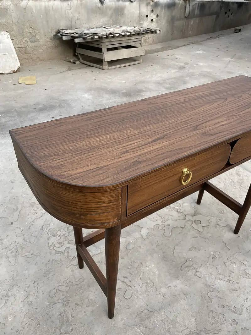 Console Table with mirrors /dressing table

                                                            alt=