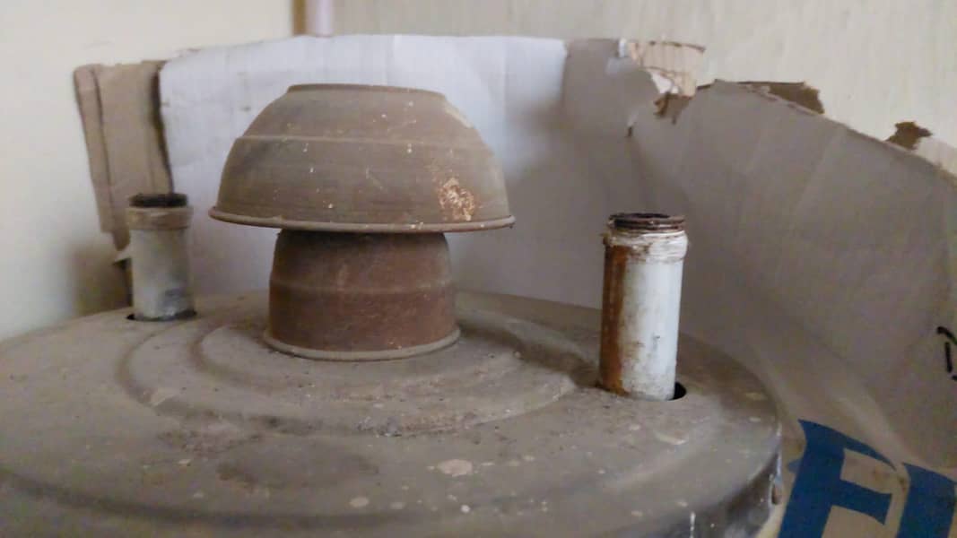 30 litre gayser

                                                            alt=