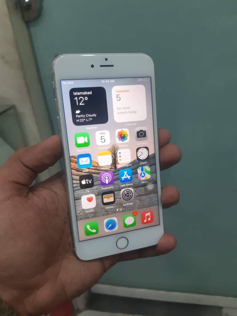 10/10 Iphone 6s Plus Lush Condition

                                                            alt=