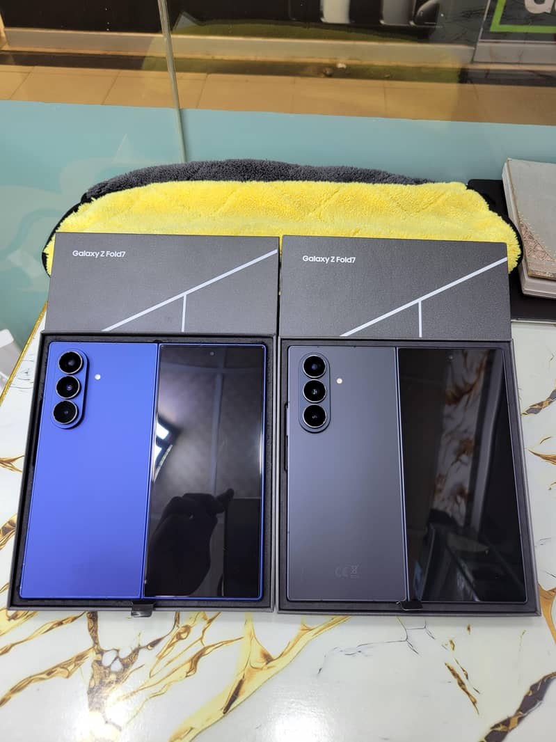 Samsung Z fold 7 12/256

                                                            alt=