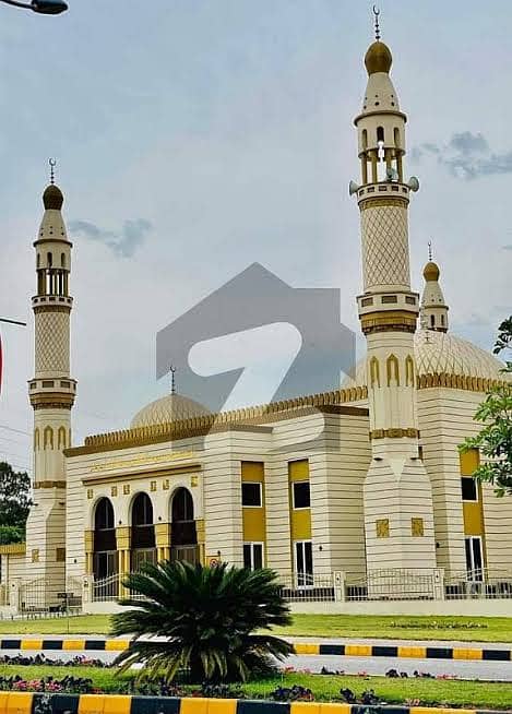 B17, Block G Main MARKAZ Commercial, Available for Sale

                                                            alt=