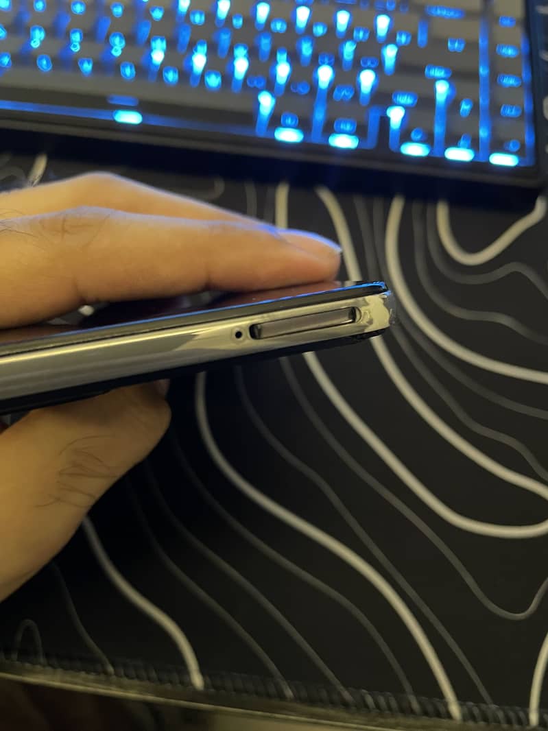 Samsung A52 8/128

                                                            alt=