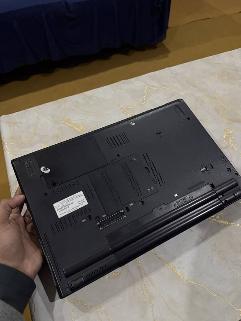 Lenovo

                                                            alt=