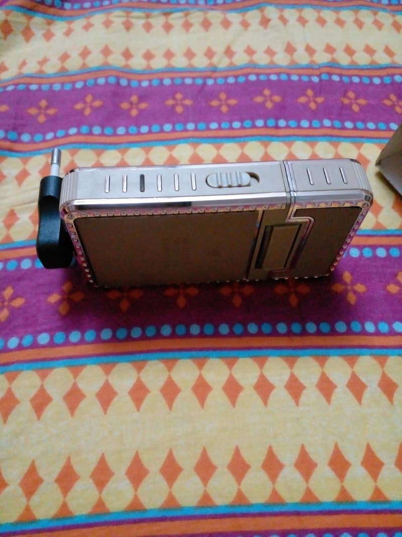 sewing machine

                                                            alt=