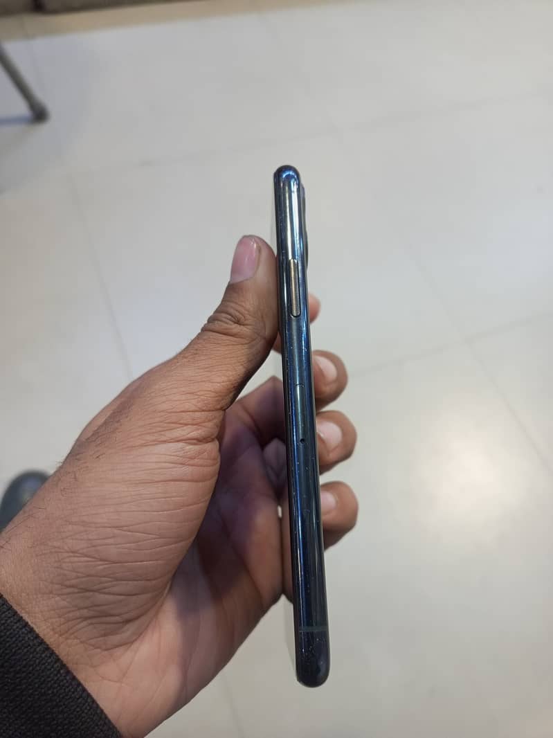 Iphone 11 pro factory unlock

                                                            alt=