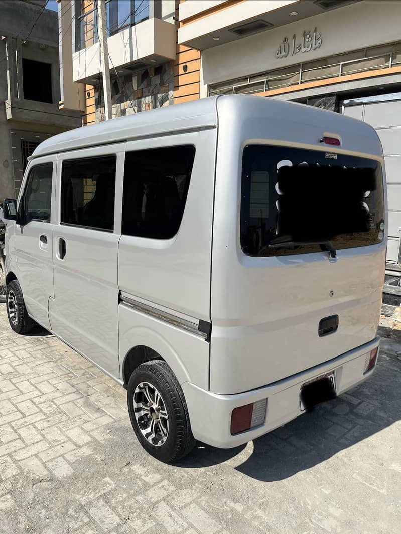 Selling suzuki every

                                                            alt=