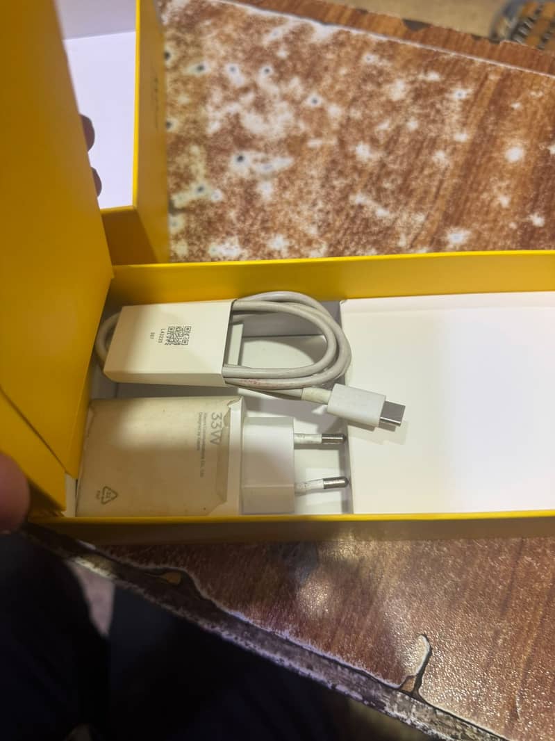 Pocco C75 8 / 276

                                                            alt=