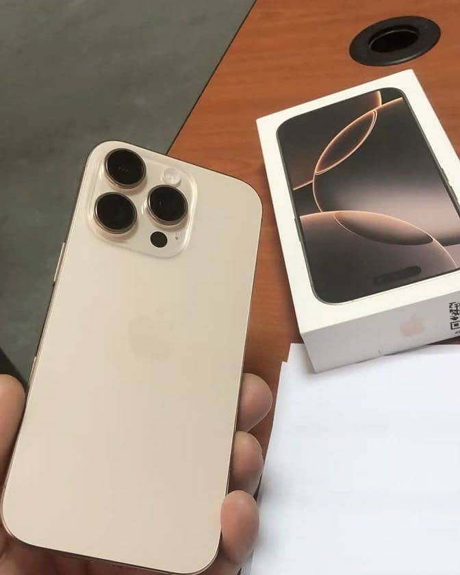 16pro max 256gb Pta only 78cycles count B. H 100%

                                                            alt=