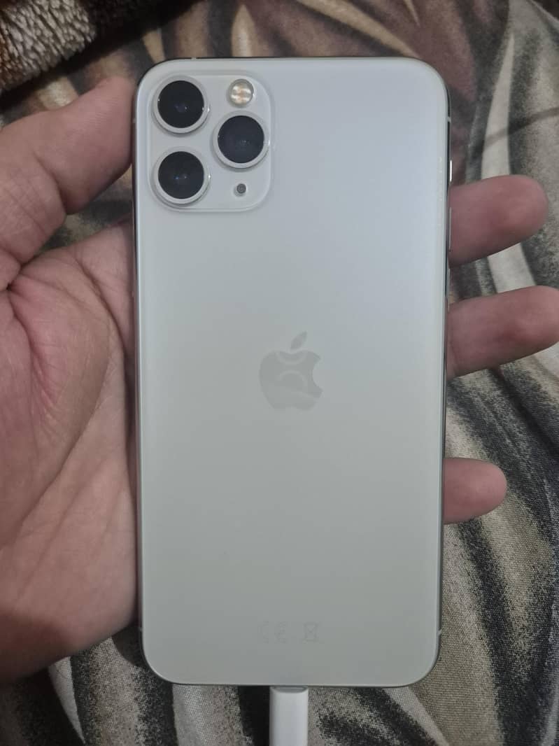 Iphone 11 pro 256gb

                                                            alt=