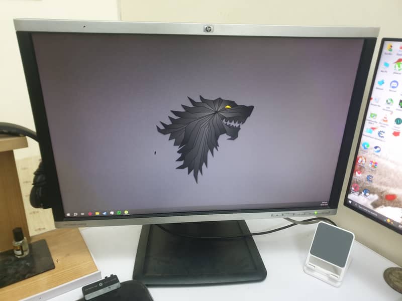 HP COMPAQ LA2405X

                                                            alt=