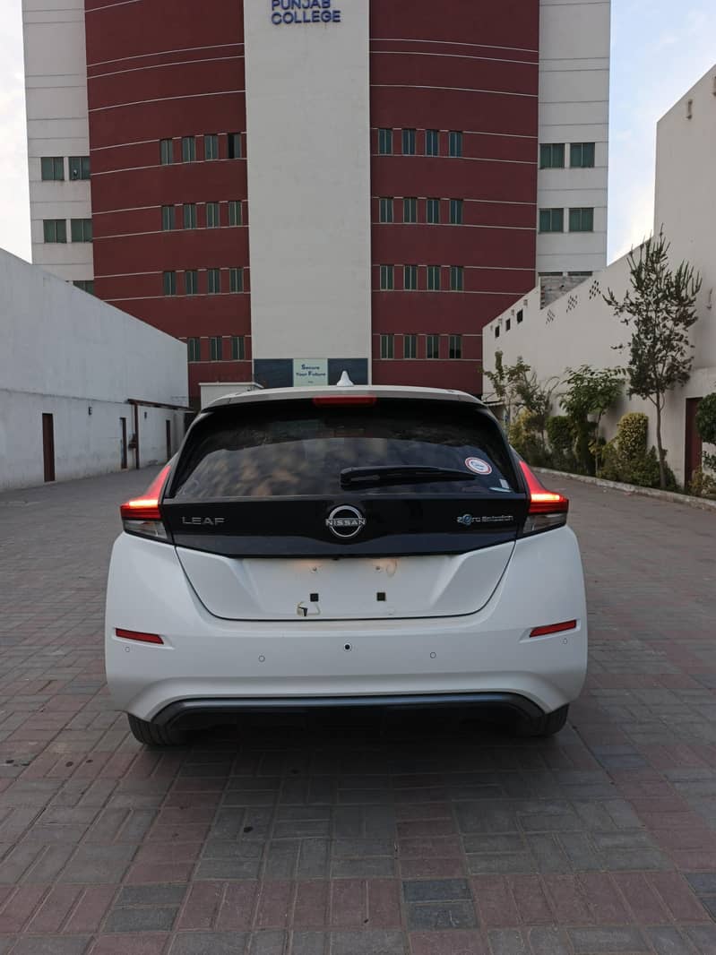 Nissan Leaf EV limited Edition 62kWh battery

                                                            alt=