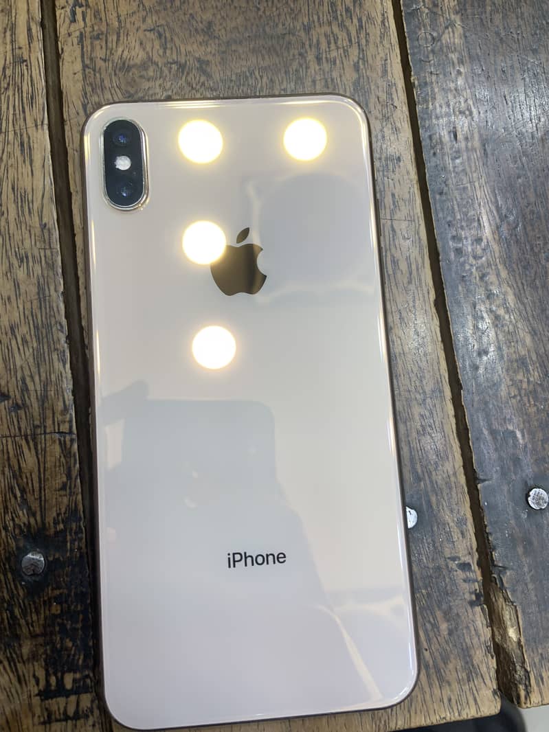 Iphone xsmax Urgent sell cheapp *Final Price* takeit or leaveit

                                                            alt=