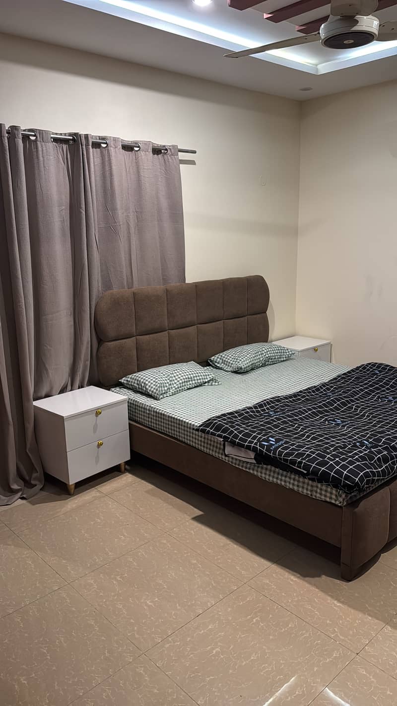 Room per day available dha Lahore– Near Airport, Lahore

                                                            alt=