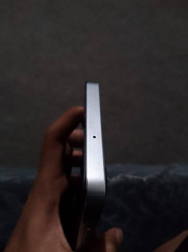 Samsung A06 10/10 condition

                                                            alt=