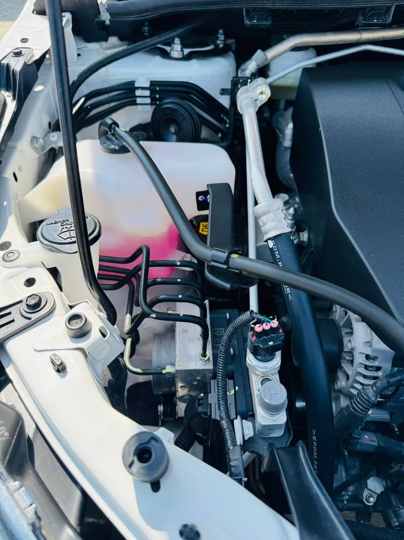 Toyota Corolla Altis Grande X CVT-i 1.8 Black Interior 2025

                                                            alt=