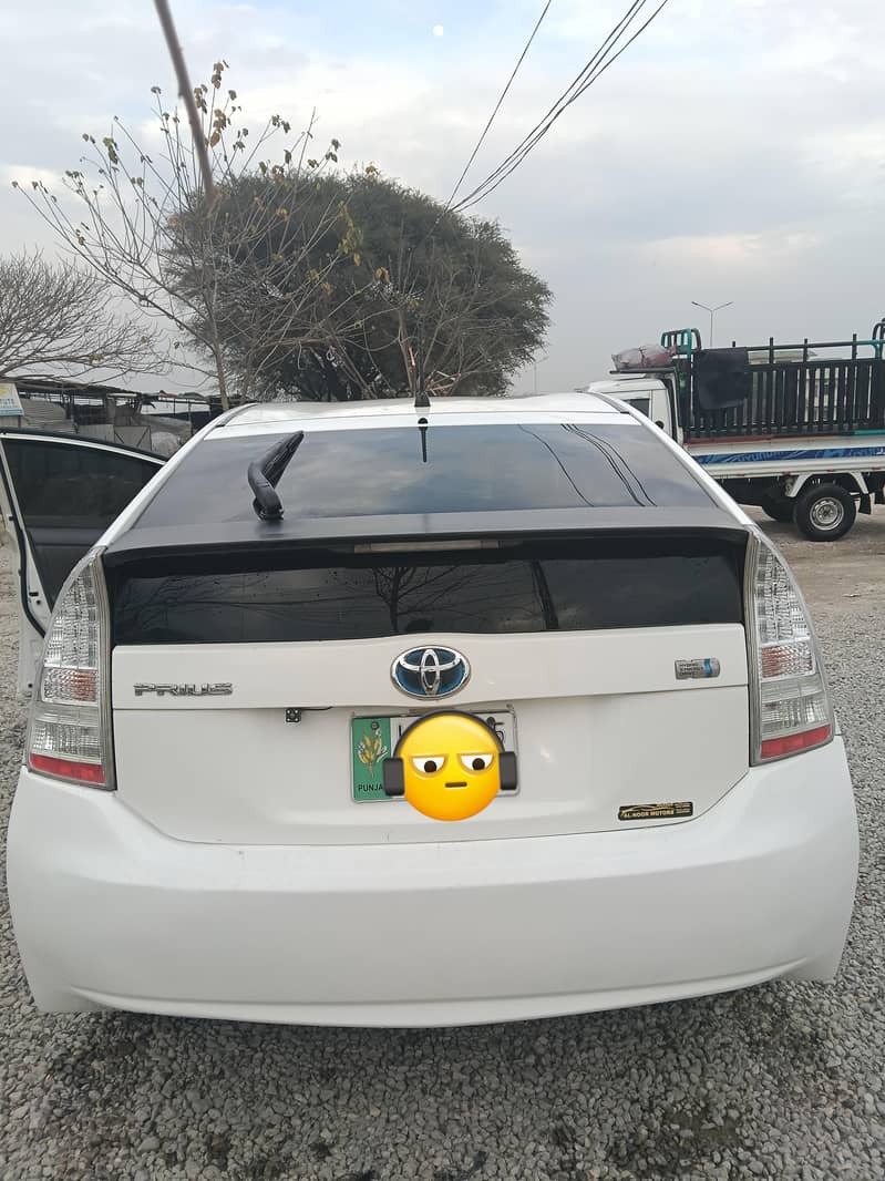 Prius 2010 model import 2015 Almost genuine gari

                                                            alt=