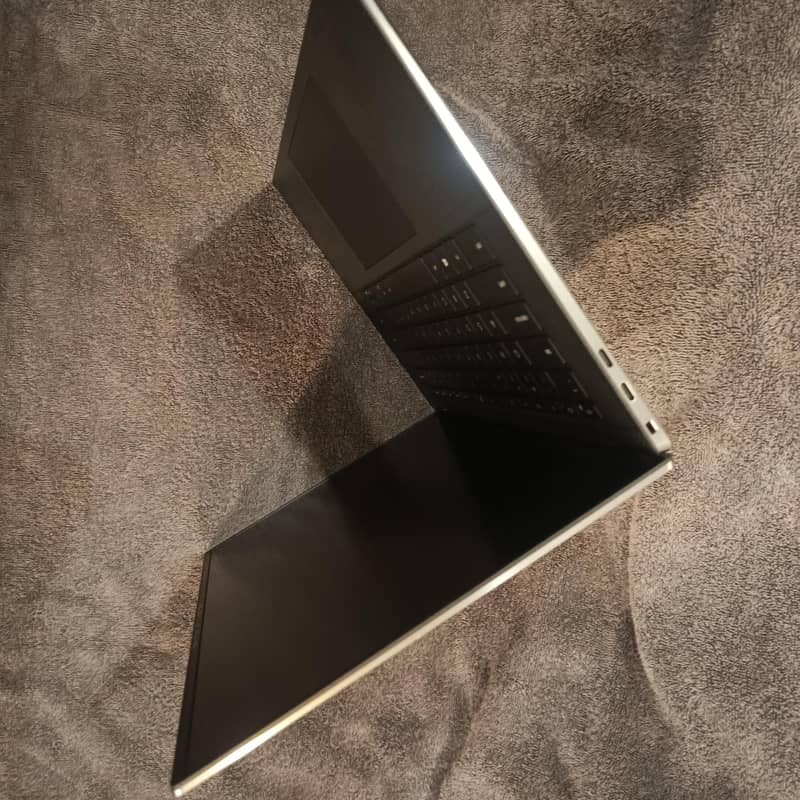 Dell Precision 5560 i7 11th Gen | 32GB RAM | 512GB SSD | 4GB GPU

                                                            alt=