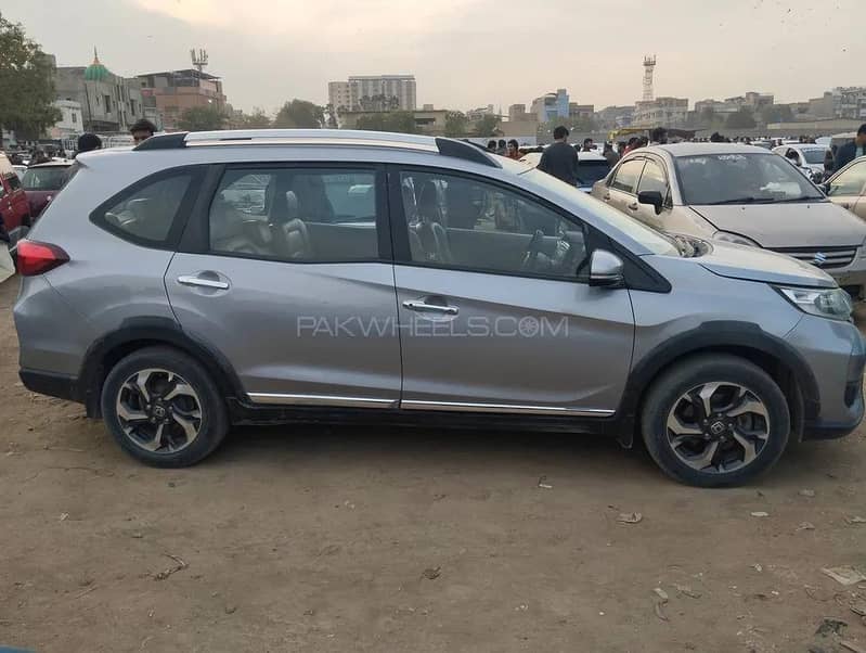 *Honda BR-V i-VTEC S 2022 — Immaculate condition*

                                                            alt=