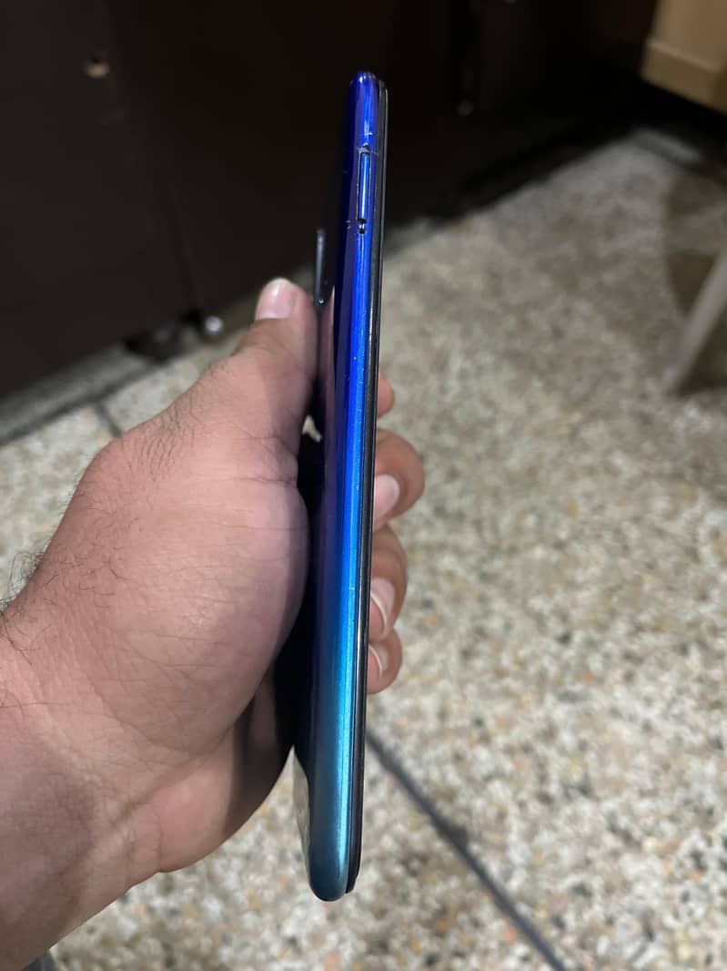 tecno spark 4 3gb 32gb

                                                            alt=