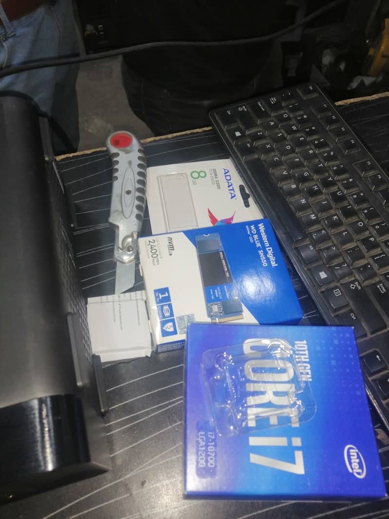 Zotac Magnus One Mini PC i7 10700 Zotac RTX4070 Super 32Gb Ram(No SSD)

                                                            alt=