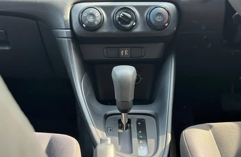 Toyota Yaris X - 2022

                                                            alt=