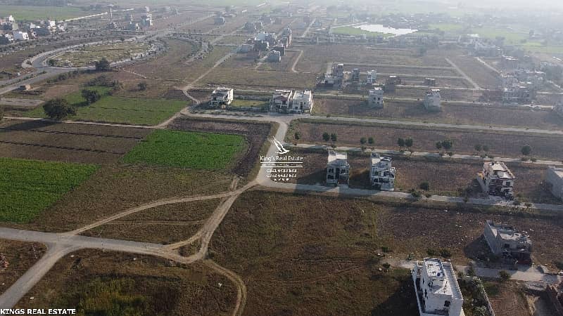 Prime Location 5 Marla Residential Plot In Gujranwala Is Available For sale