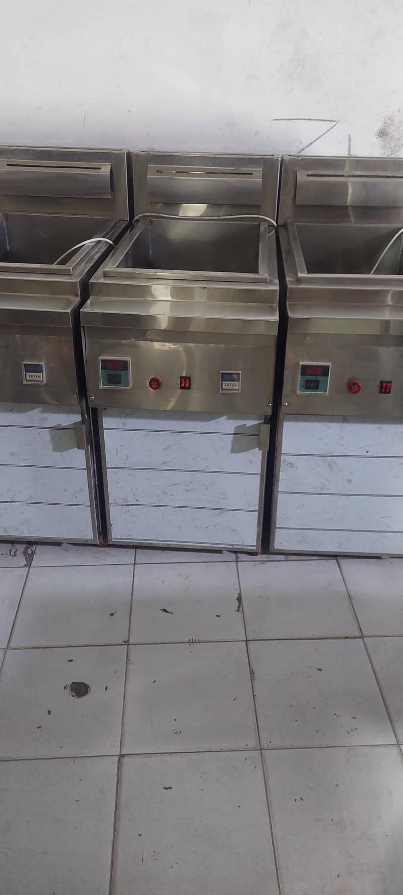 Pizza conveyor oven Middle by marshall 22inch fast food all machinery

                                                            alt=