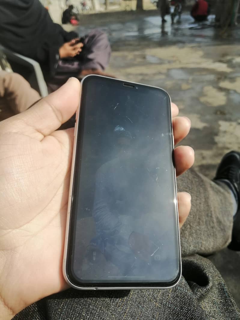 IPHONE XR 64 GB

                                                            alt=