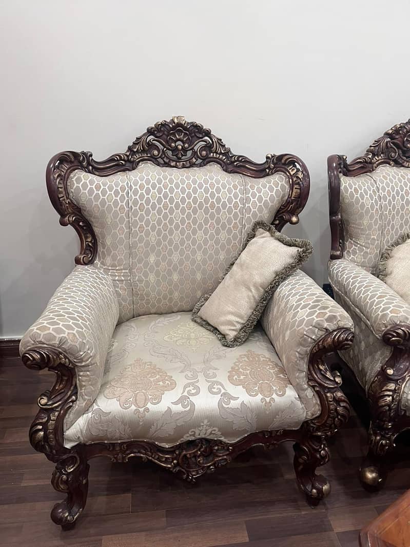 complete sofa set / chinioti sofa set / pure wood sofa / sofa sets

                                                            alt=