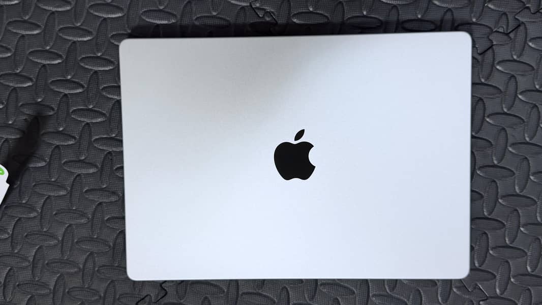 New Apple MacBook Pro M5 (2026) | 16GB RAM | 512GB SSD | With warranty

                                                            alt=