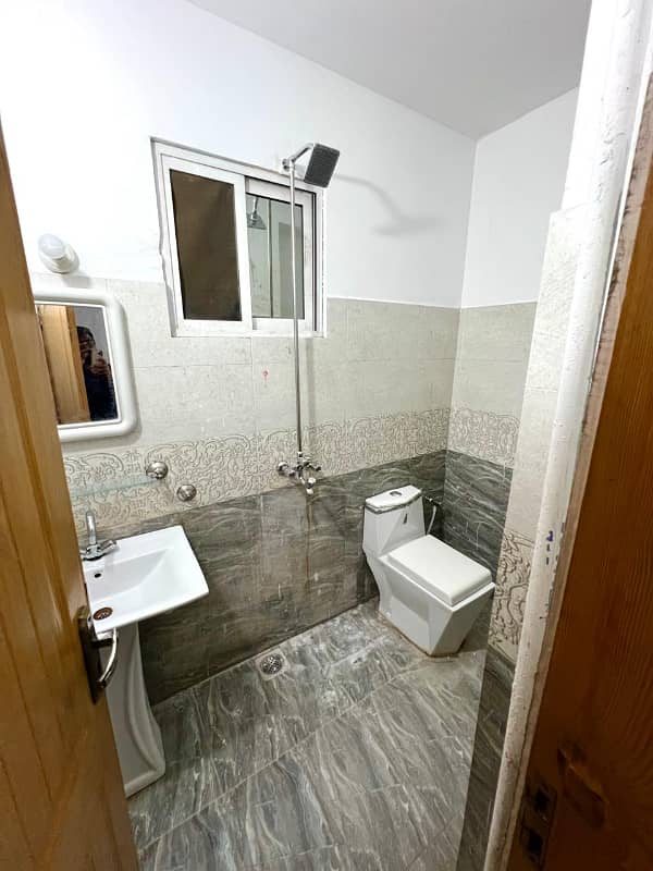 1 BED ON DALY AND MONTHLY FURNISHED FLAT FOR RENT F-17 ISLAMABAD ALL FACILITY AVAILABLE

                                                            alt=