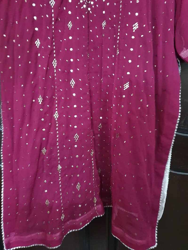 BAHAWALPURI MUKESH WORK PURE CHIFFON SHIRT DUPATTA

                                                            alt=