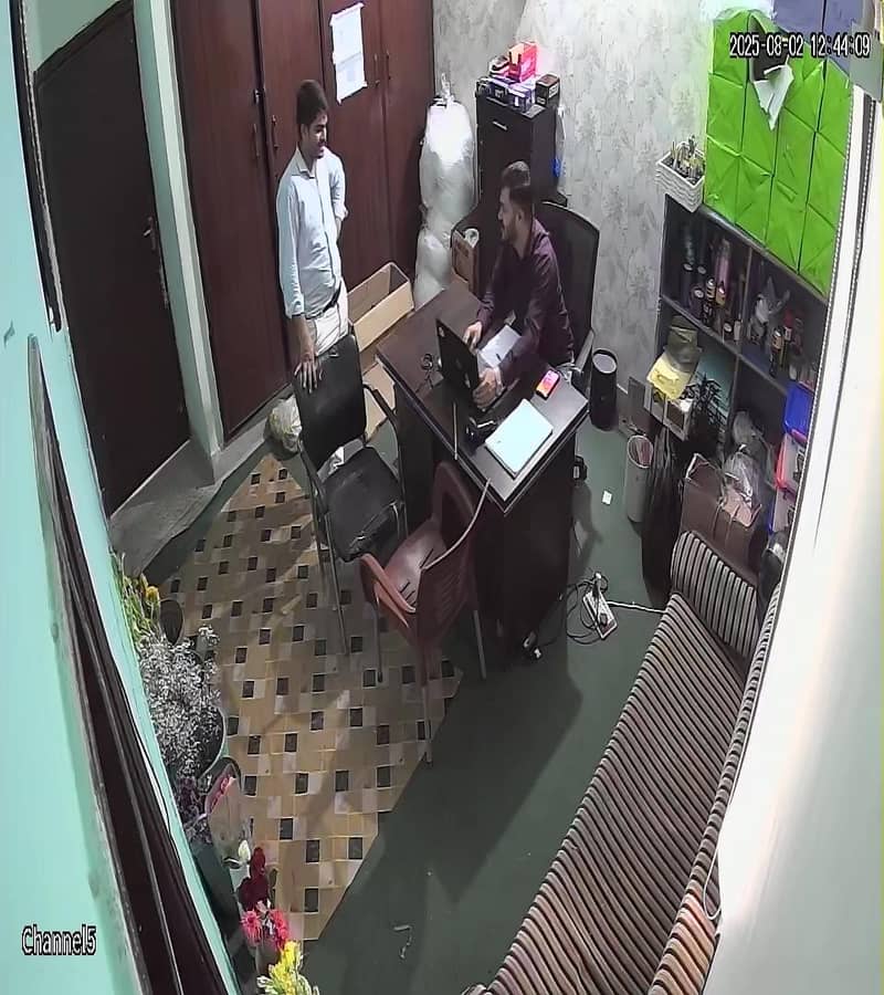 CCTV Camera Dahua Hikvision  EZVIZ IMOU wireless cameras

                                                            alt=