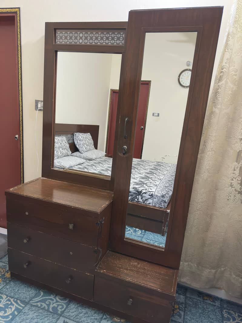 Dressing Table For Sale

                                                            alt=