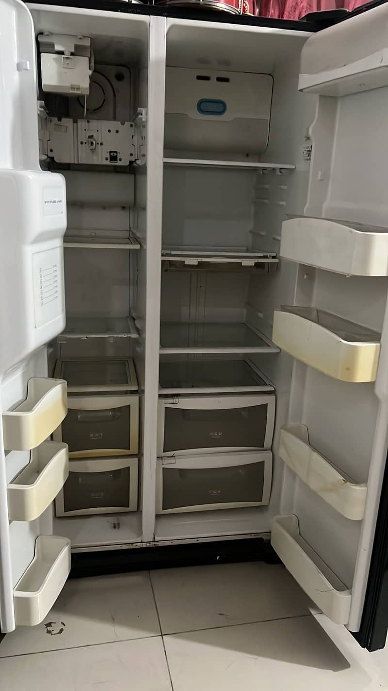 American Style Double Fridge/Freezer | UK Imported | Ckearenxe sale

                                                            alt=