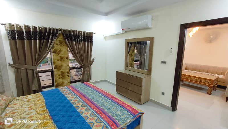 Par Day and short Time full furnish one BeD Room ment Available for rent Bahria Town Phase 6 family apartment

                                                            alt=