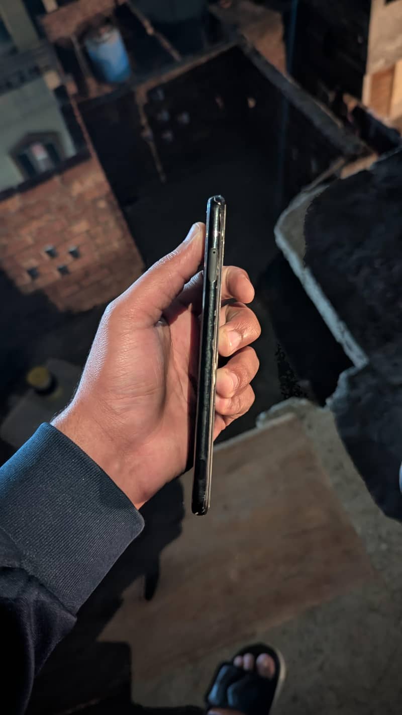 Google pixel 4xl  6/64 Pta approve with box contact Whtsap 03160415541

                                                            alt=