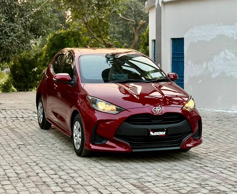 Toyota Yaris G 2022 / 2025

                                                            alt=