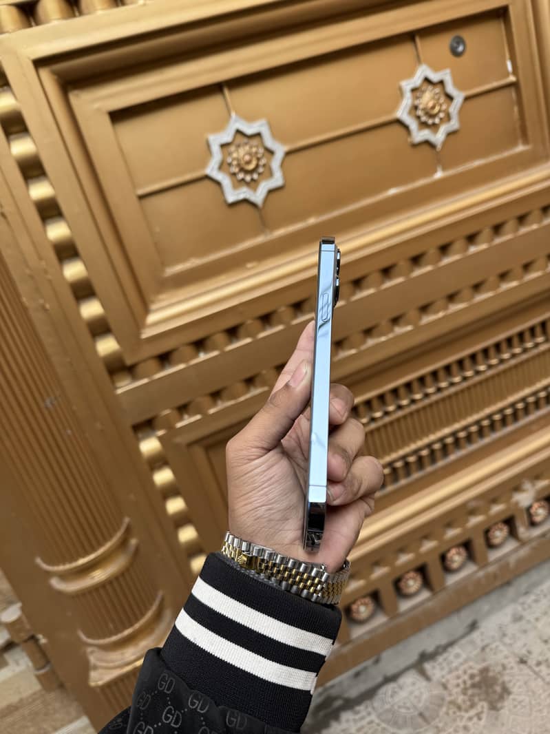 IPHONE 13 PRO MAX DUAL PTA APPROVED 10/10

                                                            alt=