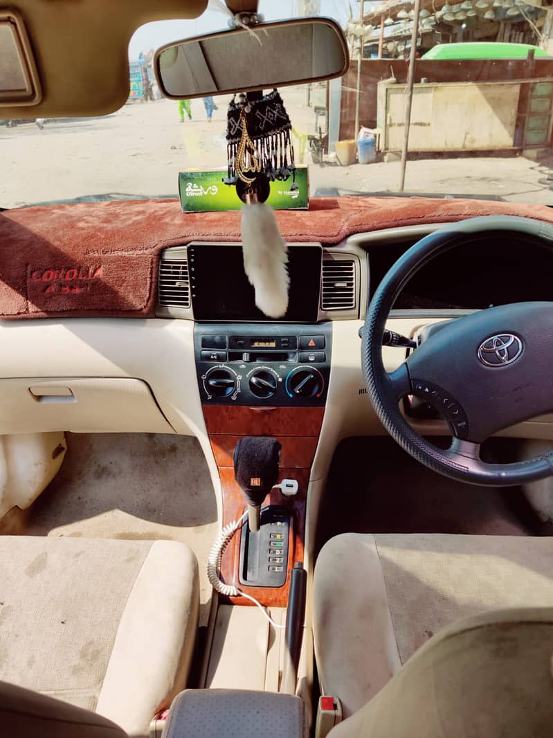 Toyota Corolla SE Saloon Automatic 2004

                                                            alt=