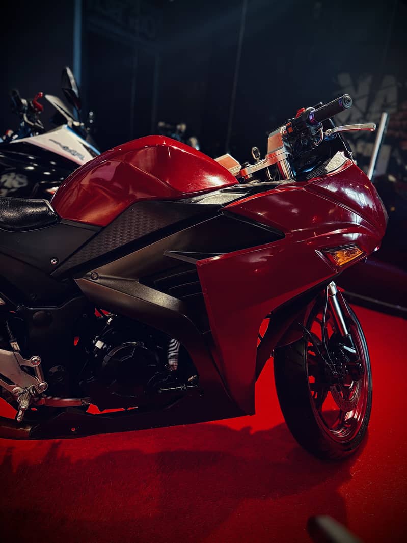 Kawasaki Ninja 400cc

                                                            alt=