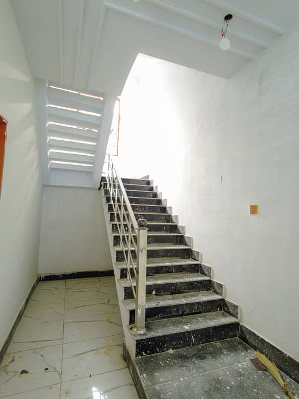 200 Sq Yards CORNER , WEST OPEN Luxury Bungalow