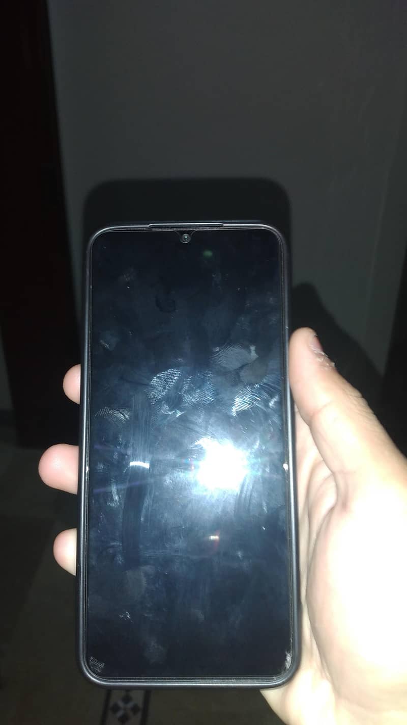 4/64 1 day plus battery  all ok 10/10 exchange possible

                                                            alt=